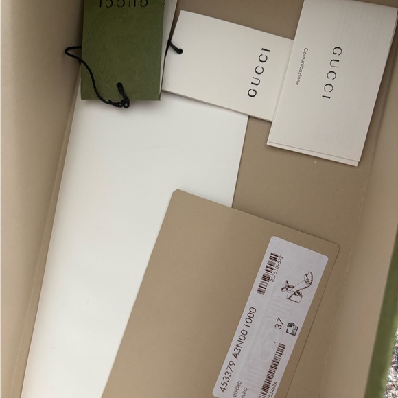 Gucci Black Heel with Gold Accents - Picture 5 of 12